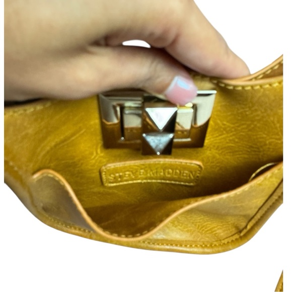 Yellow Leather Crossbody Bag - Picture 10 of 15